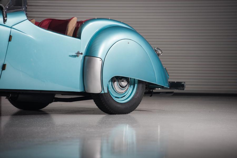 Детали экстерьера Lea-Francis 2&frac12;-Litre Sports 1949 года  (фото 25 из 40)